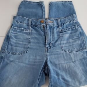 American Eagle Mom Jean